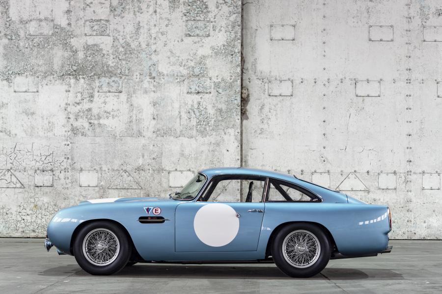  Aston Martin DB4 GT Continuation 2017 года  (UK) (фото 22 из 90)